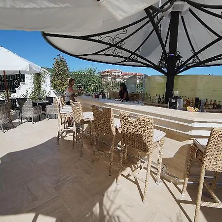 Harmony 10 Hotel